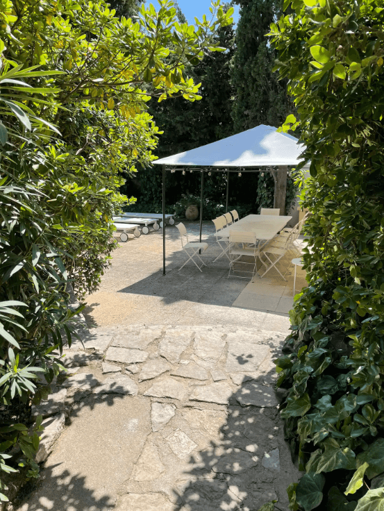 La Bergerie - entrée piscine